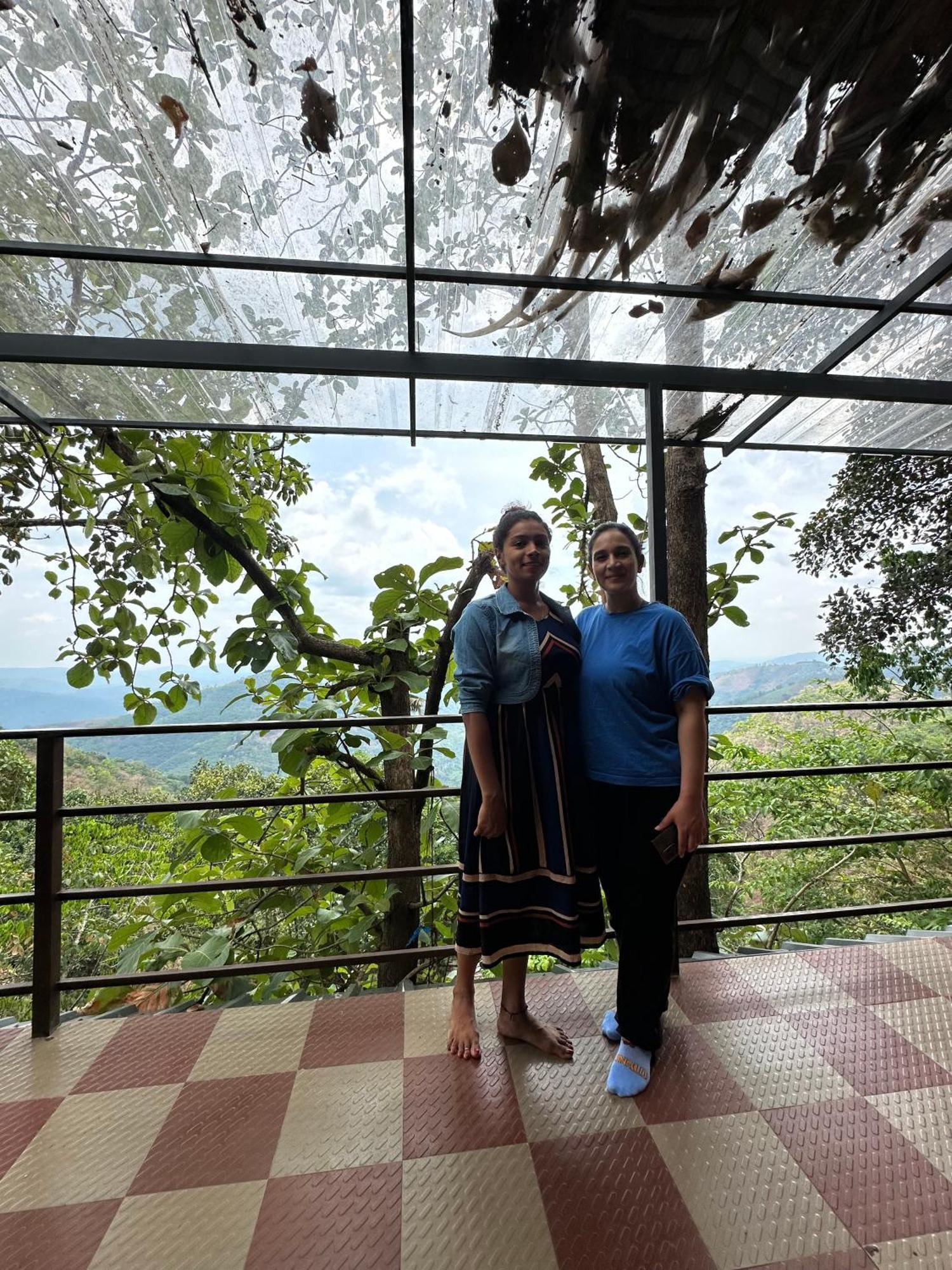 Sunset Valley Kerala Pool Resort - Serene Natural Forest Cottage Stay In Idukki With Sunrise & Sunset Panoramas, Natural Streams & Tranquil Summer Evenings Pīrmed Exterior foto