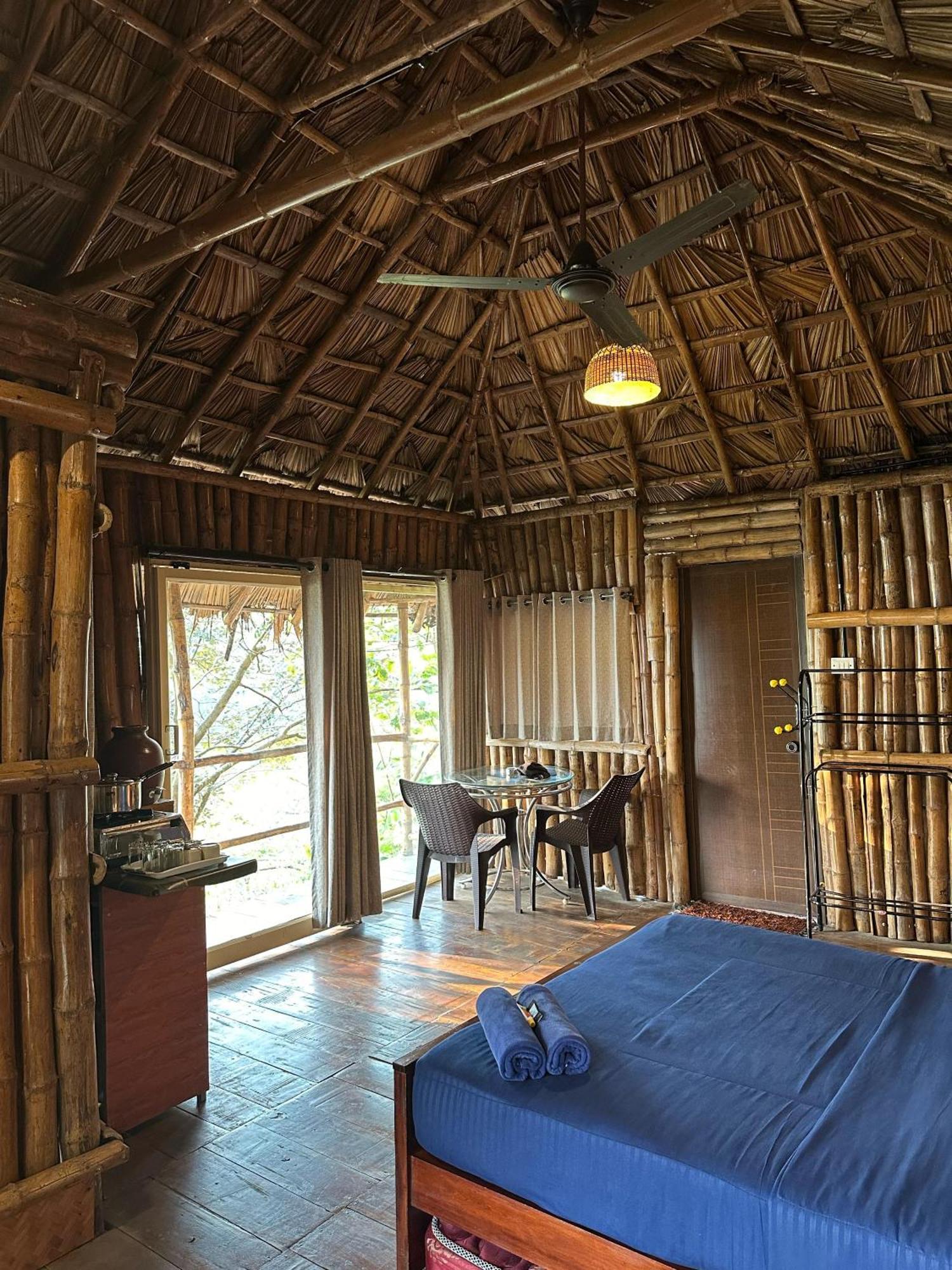 Sunset Valley Kerala Pool Resort - Serene Natural Forest Cottage Stay In Idukki With Sunrise & Sunset Panoramas, Natural Streams & Tranquil Summer Evenings Pīrmed Exterior foto