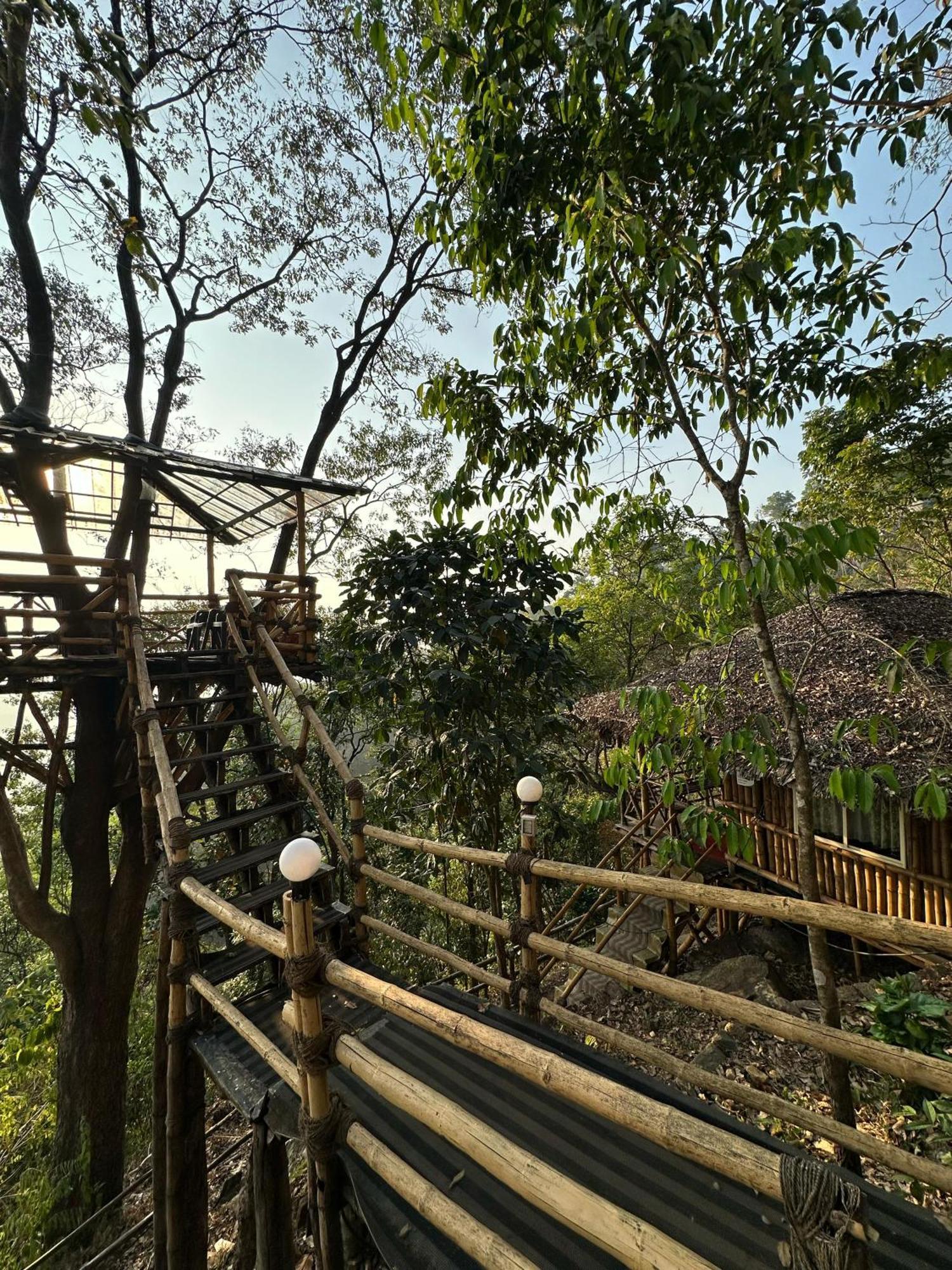 Sunset Valley Kerala Pool Resort - Serene Natural Forest Cottage Stay In Idukki With Sunrise & Sunset Panoramas, Natural Streams & Tranquil Summer Evenings Pīrmed Exterior foto
